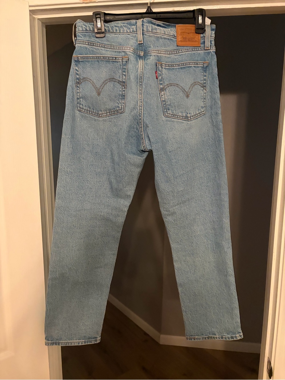 Light Wash women’s Levi’s Straight-Leg Jeans - Picture 2 of 2